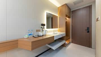 Business Double or Twin Room | Free WiFi, bed sheets