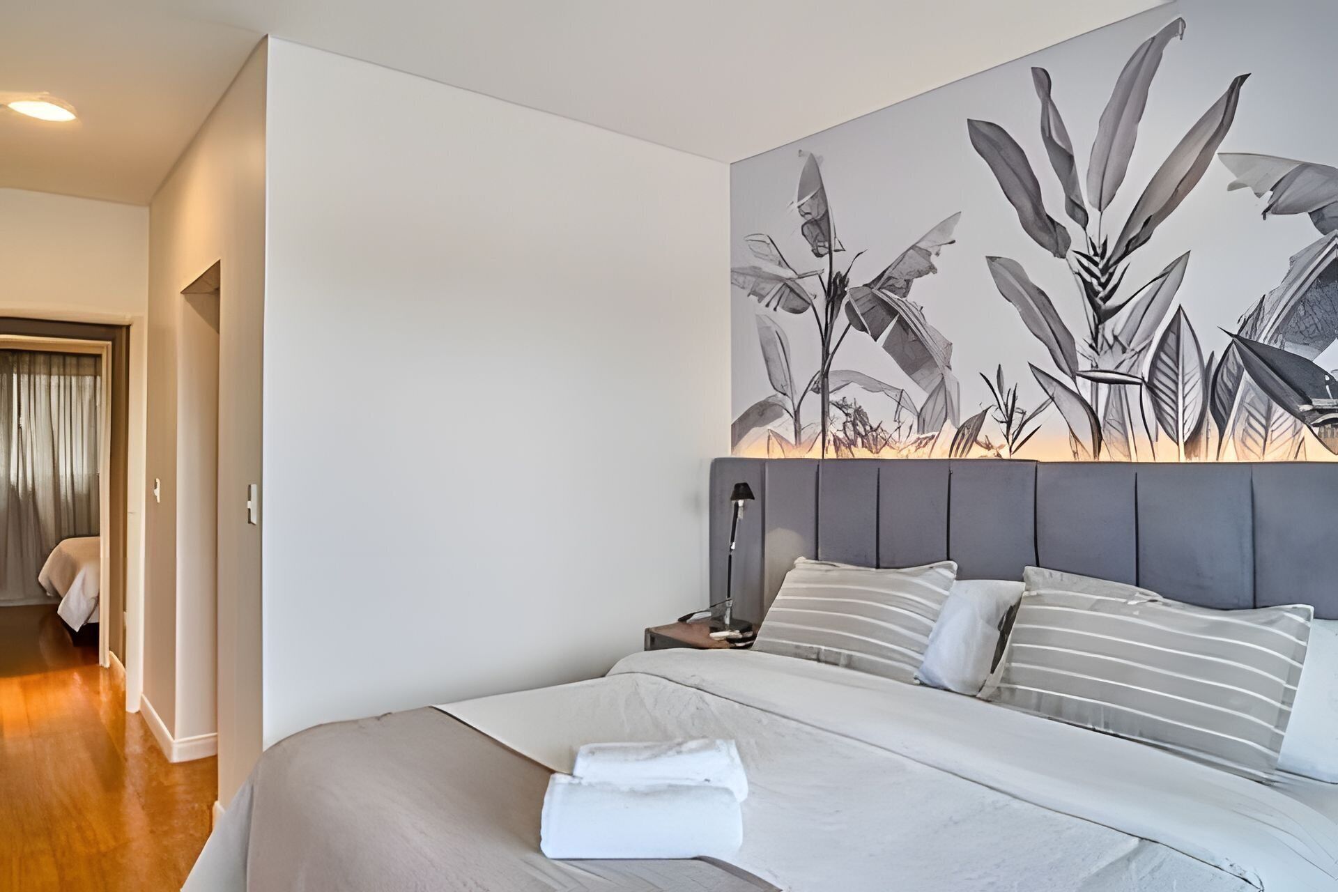 2 habitaciones, tabla de planchar con plancha y acceso a internet 