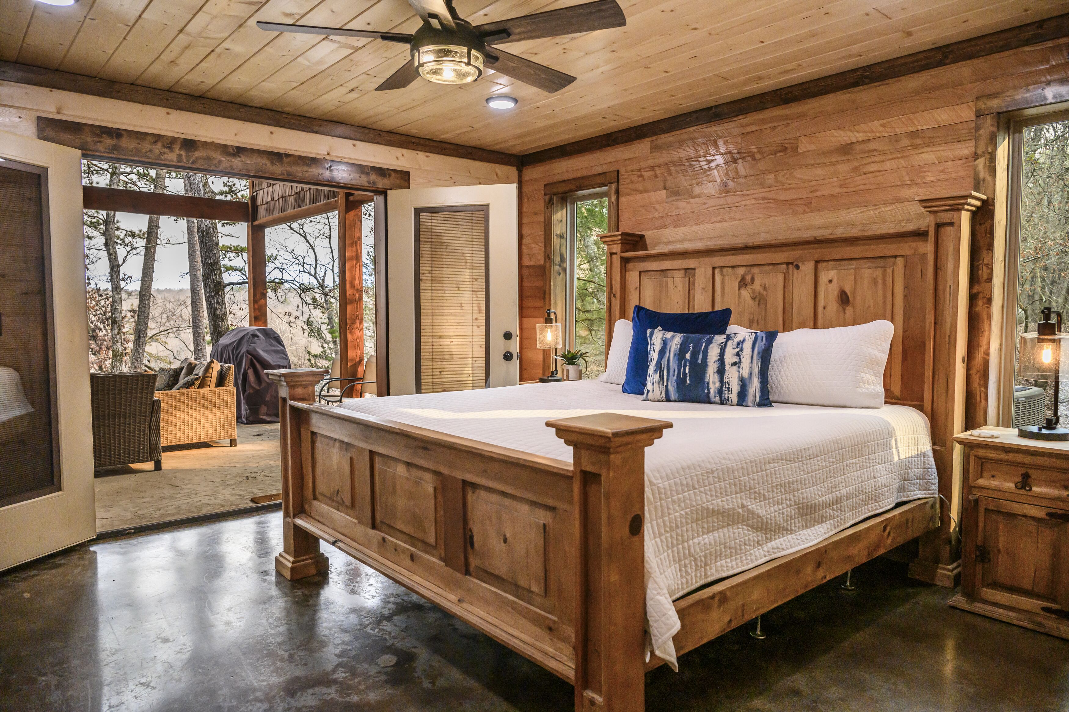 5 bedrooms, iron/ironing board, free WiFi, bed sheets