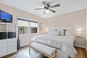 1 bedroom, iron/ironing board, travel cot, free WiFi
