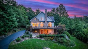 Exterior - Cozy retreat with gorgeous views of Lake Watauga and the Blue Ridge Mountains. (Butler)