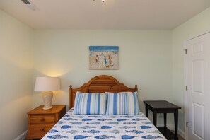 4 quartos, ferros/tábuas de passar roupa, Wi-Fi, roupa de cama