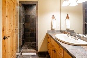 Shower - 4 Full Moon (4-Bedroom Home) with Mountain view by Moonlight Basin Lodging (Big Sky)