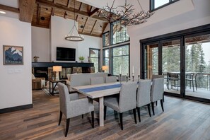 Dining - 6 Jakes Lane (5-Bedroom Home) with Mountain view by Moonlight Basin Lodging (Big Sky)