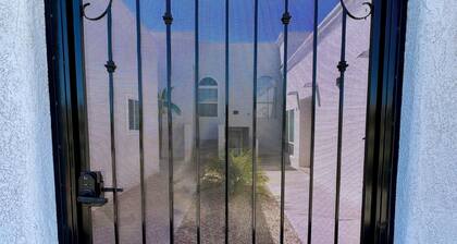 Sunlit Crosses Escape for Traveling Professionals