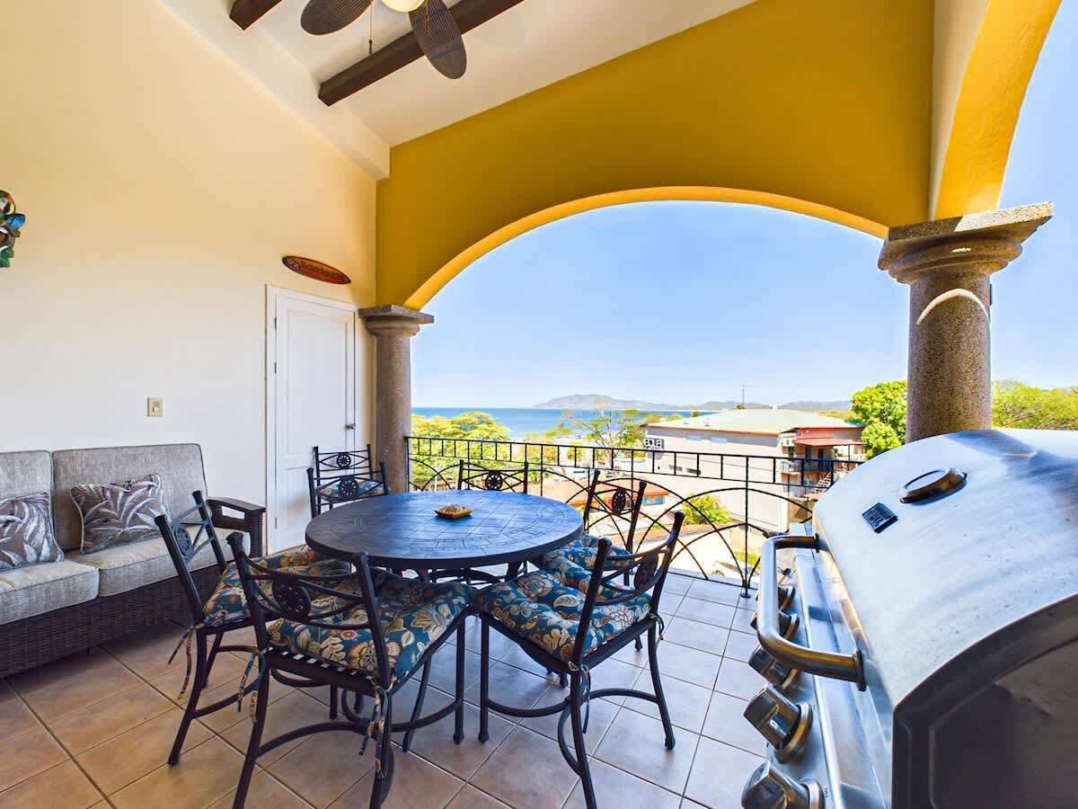Private terrace, BBQ, Ocean Views, Outdoor dining area