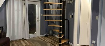 Domehouse DoverTN, near KY lake w event room, creek, pond & 4a fee hunting land.