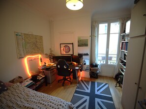 5 chambres, fer et planche Ă repasser, Wi-Fi gratuit, draps fournis