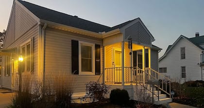 Culver Super Suite - Sleeps 5