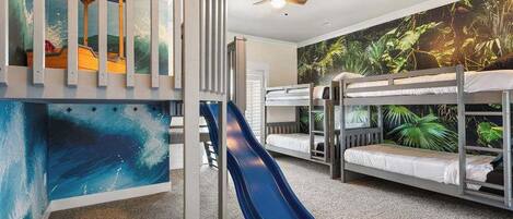 4 Schlafzimmer, Bügeleisen/Bügelbrett, Reisekinderbett, kostenloses WLAN