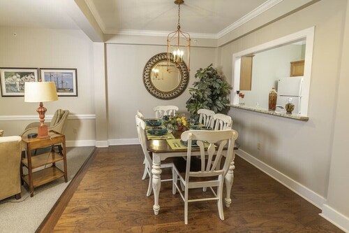 The Townes at King's Creek Resort - 4 bedrooms, 2 sunrooms, and much more