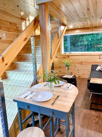 Interior. Luxury Cabin #3 Hot Tub, Kayaks, Paddle Boards, Private Fire Pit