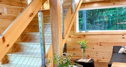 Luxury Cabin #3 Hot Tub, Kayaks, Paddle Boards, Private Fire Pit