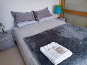 1 bedroom, iron/ironing board, WiFi, bed sheets - METRO SANTA LUCIA LUXURY APARTMENT.
Situated in the Santiago City Centre
(Santiago)