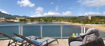 AMAZING VIEWS-Kalapaki Cliffside Penthouse-Perched above, elevator to the sand! 
