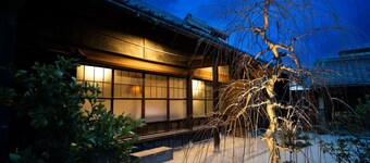 Two bedrooms including two queen-size beds