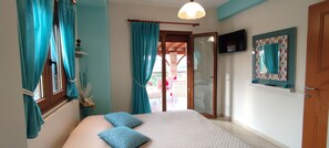 4 bedrooms, iron/ironing board, free WiFi, bed sheets - Amalthea villa with private pool (Siviri)