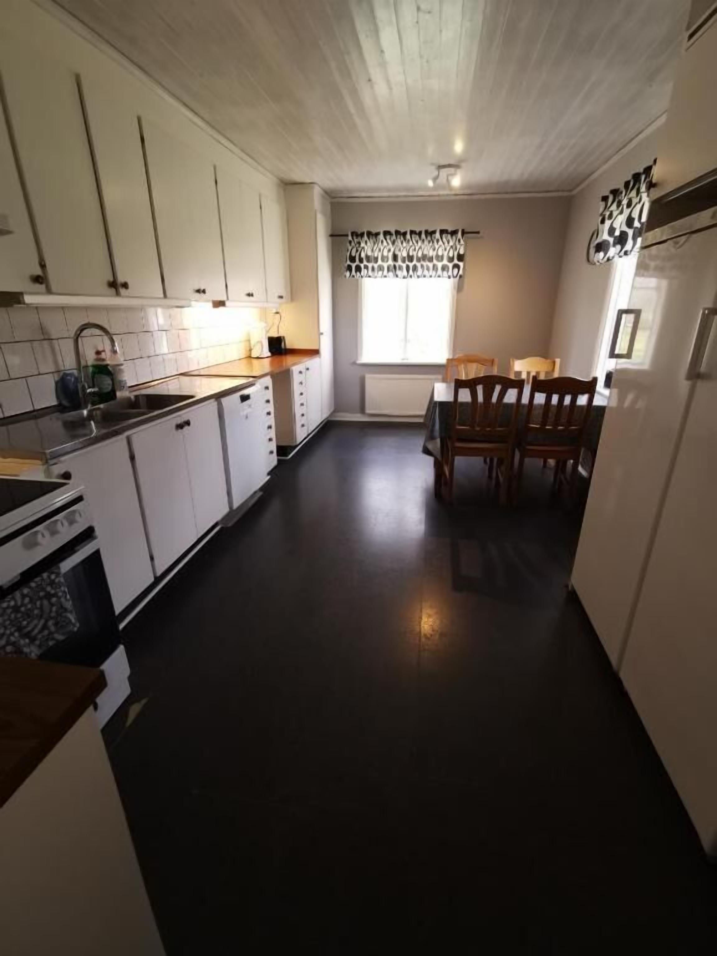 冷蔵庫、電子レンジ