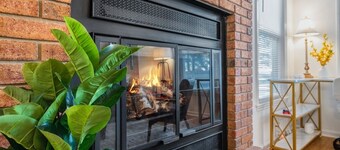 Tranquil Cary Hideaway- Mins to Downtown/Wake Med/NC State ...Newly Furnished!