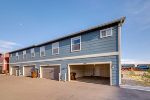 Exterior - Colorado Springs Family Home ~ 10 Mi to Downtown! (Colorado Springs)