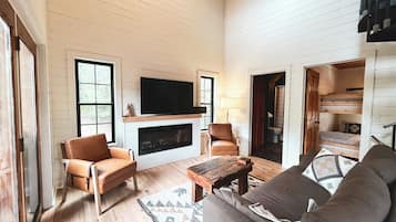 Smart TV, chimenea
