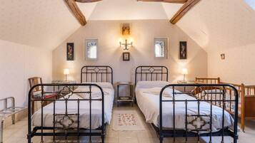 4 Schlafzimmer, Reisekinderbett, kostenloses WLAN, Rollstuhlgeeignet