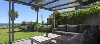 Hannah's Bay Lakefront | Lake Views with Kayaks