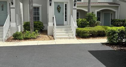 Beautiful Colonial Country Club. 2 Bedroom, 2 Full Bath. Available January 2027.