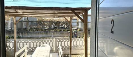 تناول الطعام بالخارج