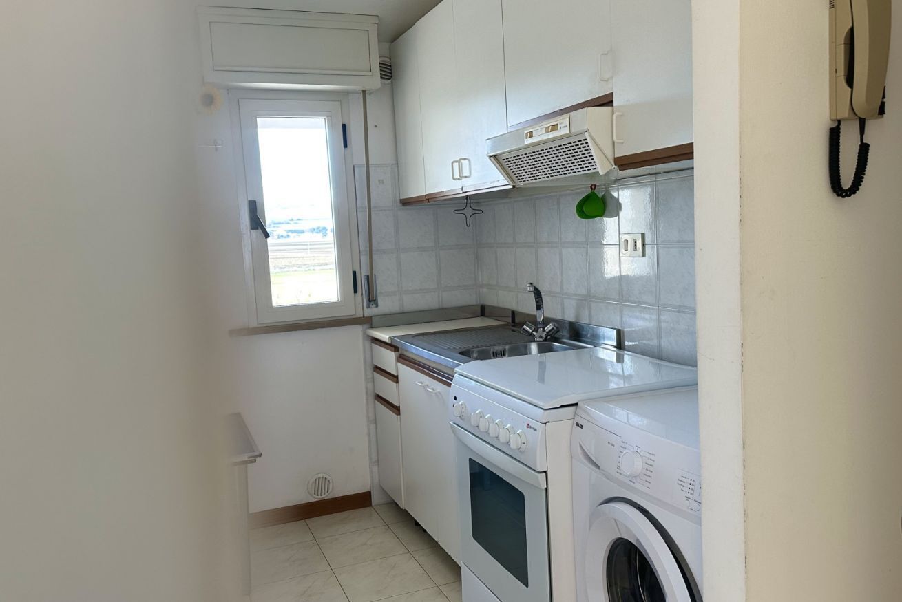 Fridge, oven