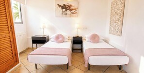 3 Schlafzimmer, Bügeleisen/Bügelbrett, kostenloses WLAN, Bettwäsche