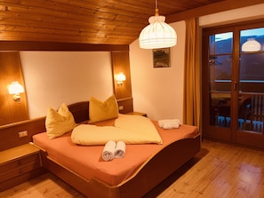 2 habitaciones, wifi gratis y ropa de cama