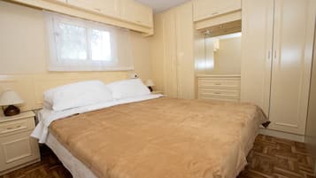 3 chambres, fer et planche Ă repasser, Wi-Fi gratuit, draps fournis