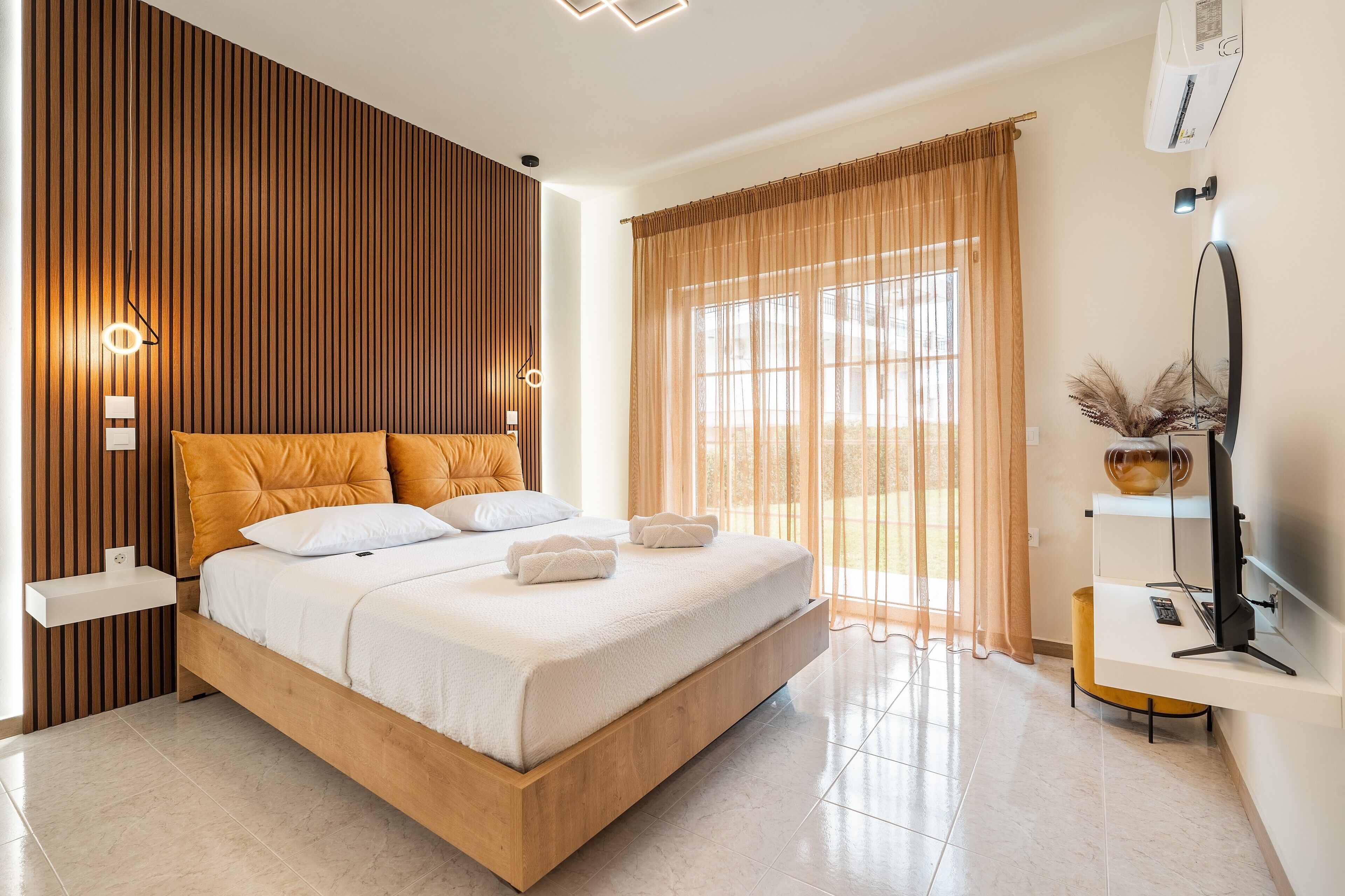 2 chambres, fer et planche à repasser, Wi-Fi gratuit, draps fournis