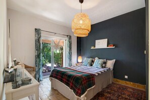 3 habitaciones, tabla de planchar con plancha y wifi gratis 