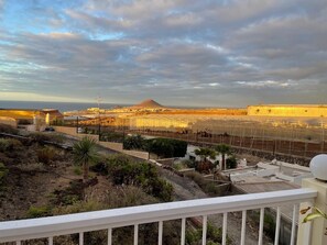 Property grounds - 'Villa Barca' with Sea View, Private Terrace and Wi-Fi (Santa Cruz de Tenerife)