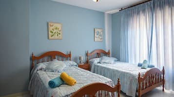 3 bedrooms, iron/ironing board, free WiFi, bed sheets