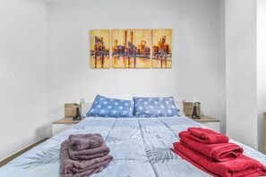 1 多间卧室、熨斗/熨衣板、免费 WiFi、床单