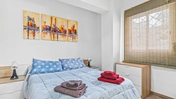 1 bedroom, iron/ironing board, free WiFi, bed sheets