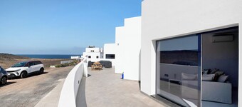 Vacation Home 'Coral 5' with Shared Terrace, Wi-Fi and Air Conditioning