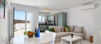 Holiday Home 'Kay 4' with Sea View, Wi-Fi and Air Conditioning