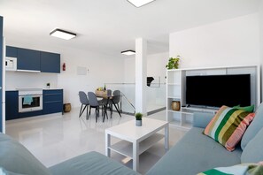 TV - Vacation Home 'Brisa 3' with Sea View, Wi-Fi and Air Conditioning (La Santa)