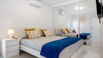 2 bedrooms, iron/ironing board, free WiFi, bed sheets