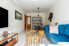 TV, video games, DVD player - Apartment ' Mirage Mijas centro' with Mountain View, Wi-Fi and Air Conditioning (Mijas)