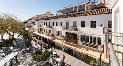 Apartment 'Oasis Mijas Centro' with Sea View, Wi-Fi and Air Conditioning