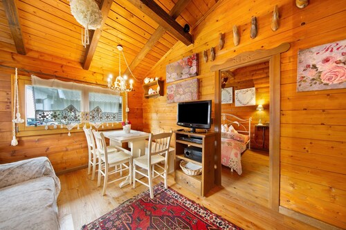Chalet 'Orserose  I Scarpet' with Mountain View, Shared Terrace and Wi-Fi