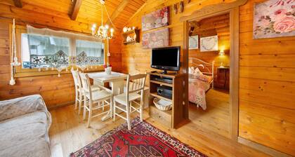 Chalet 'Orserose I Scarpet' with Mountain View, Shared Terrace and Wi-Fi