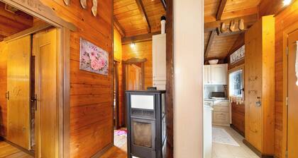Chalet 'Orserose I Scarpet' with Mountain View, Shared Terrace and Wi-Fi