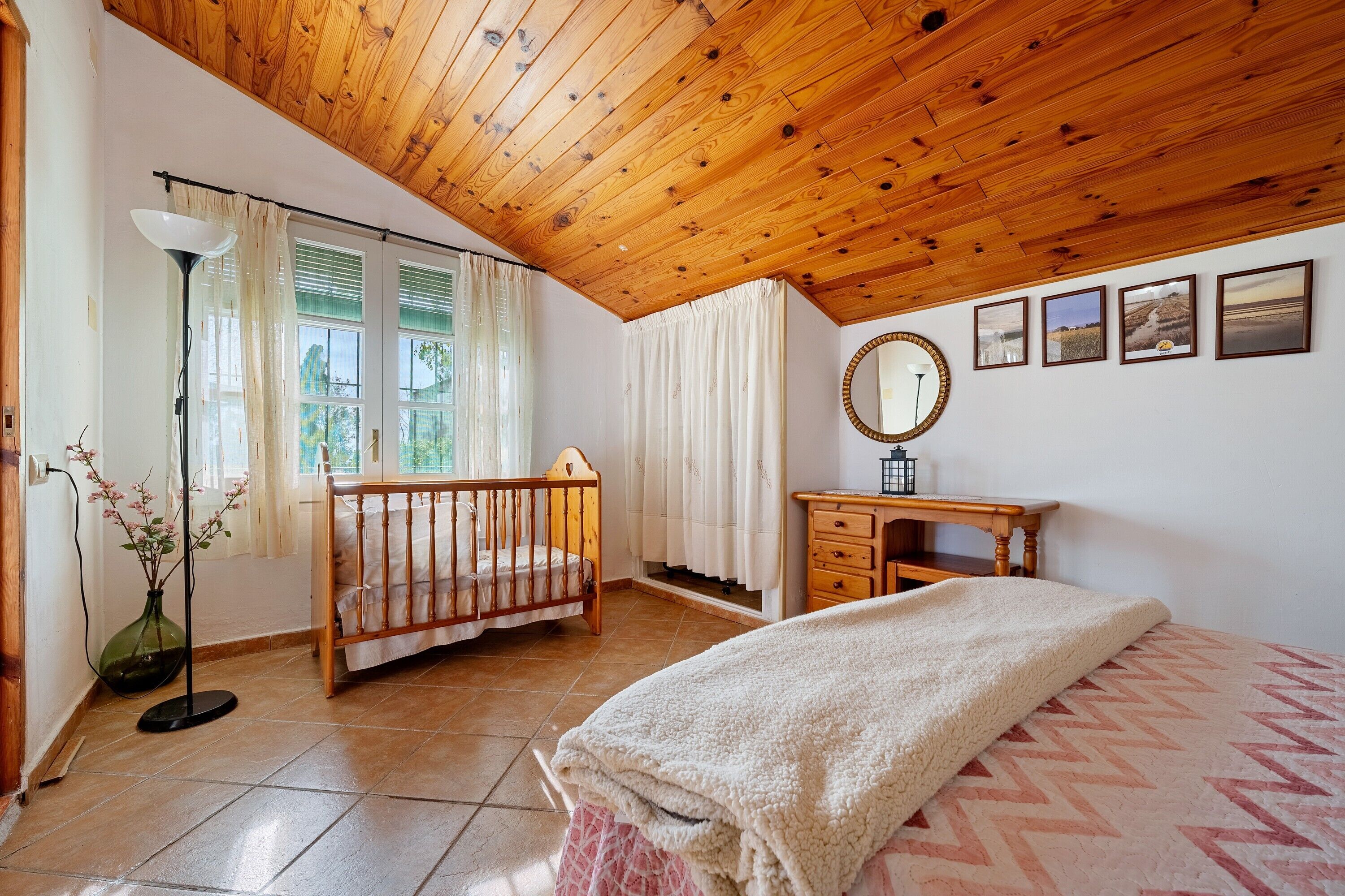 4 slaapkamers, gratis wifi, beddengoed