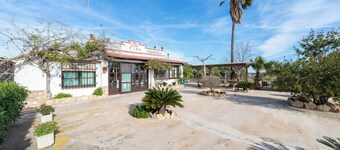 Villa 'Fina' with Private Pool, Wi-Fi and Air Conditioning